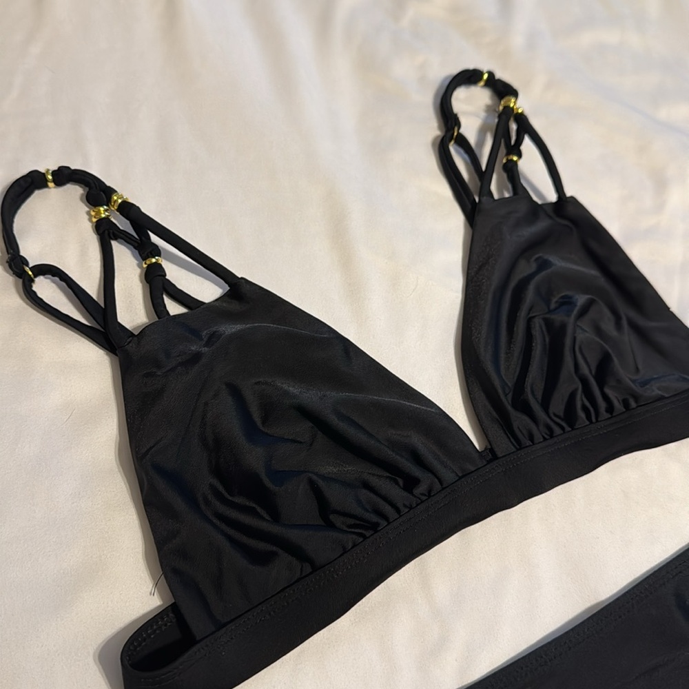 Target Bikini - Picture 2 of 3